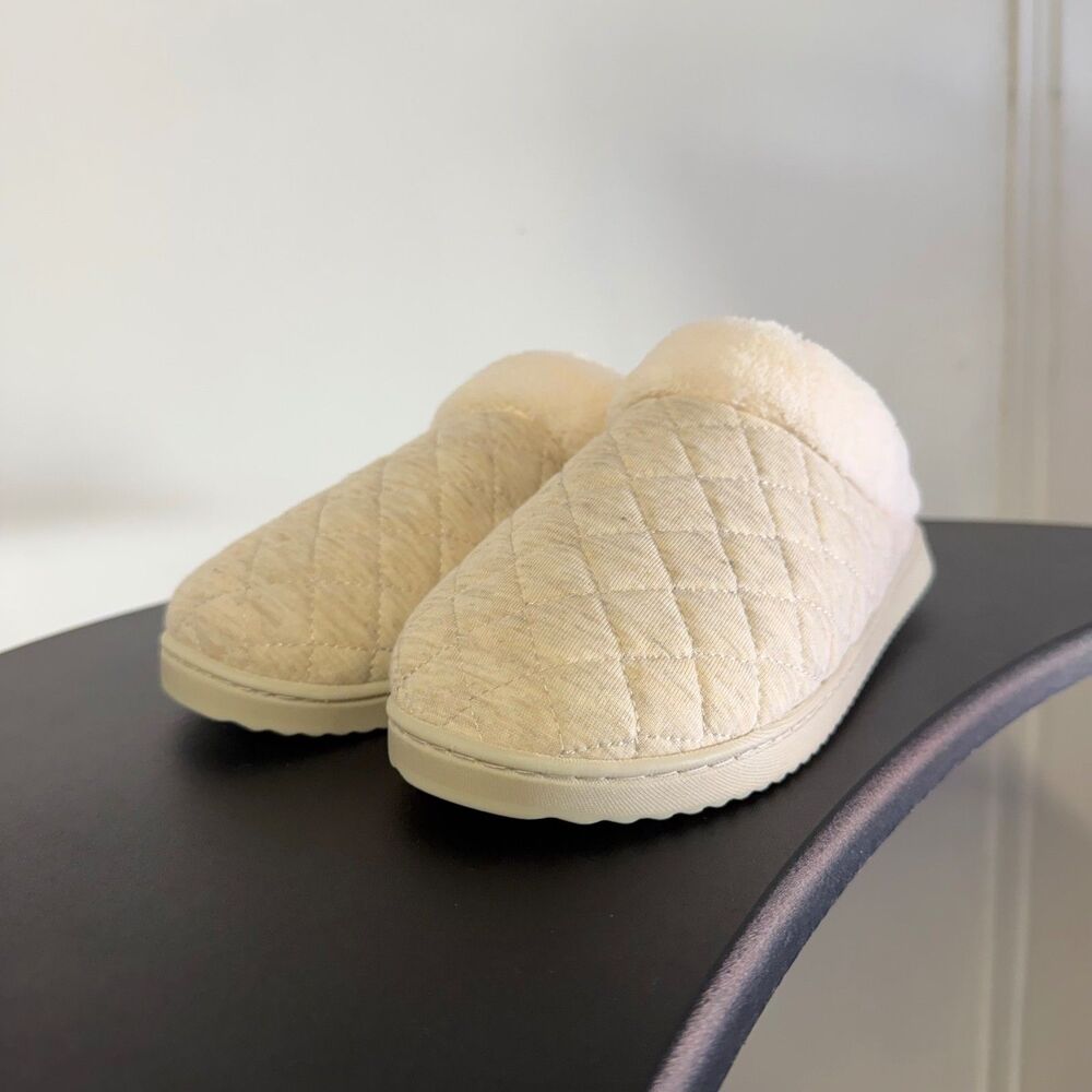 Dearfoams Quilted Clog Slippers Women’s Medium 7-8 Beige Memory Foam Cozy House - Picture 3 of 8